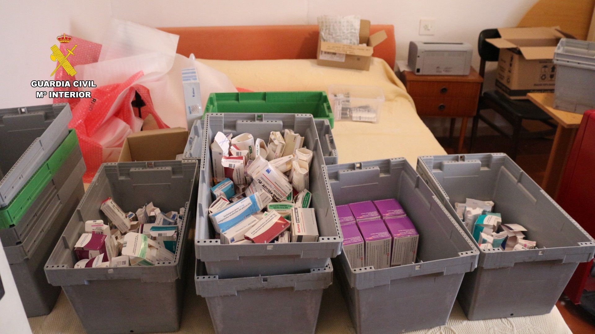 Detenida una farmacéutica que clonaba tarjetas de mayores para simular ventas de medicamentos