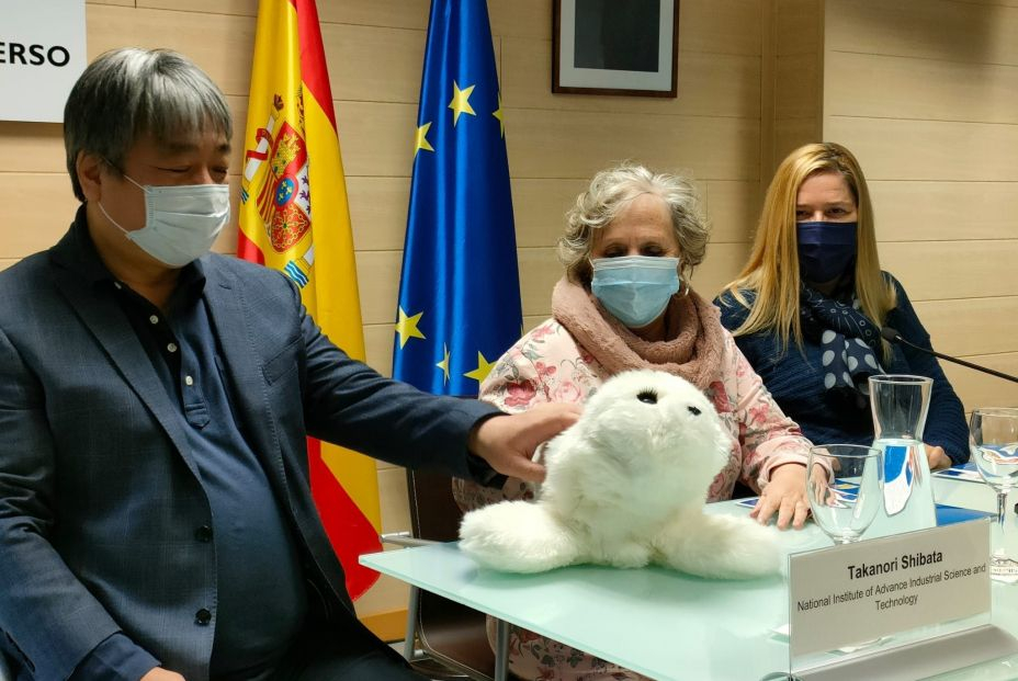 Presentación con la foca Paro Presentación con la foca Paro