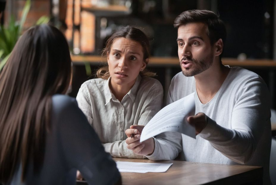 La UE ve "mala fe" en la banca española al evitar informar a sus clientes sobre cláusulas abusivas. Foto: Bigstock La UE ve "mala fe" en la banca española al evitar informar a sus clientes sobre cláusulas abusivas. Foto: Bigstock