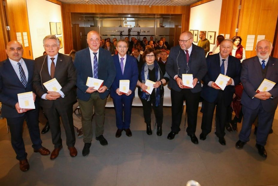 EuropaPress 5027214 autoridades presentacion libro inedito juan ramon jimenez rama verde limon EuropaPress 5027214 autoridades presentacion libro inedito juan ramon jimenez rama verde limon