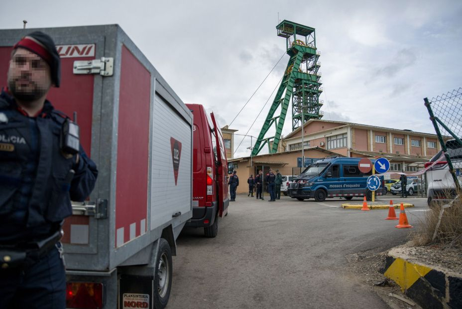 Al menos tres trabajadores muertos tras un desprendimiento en una mina de Barcelona