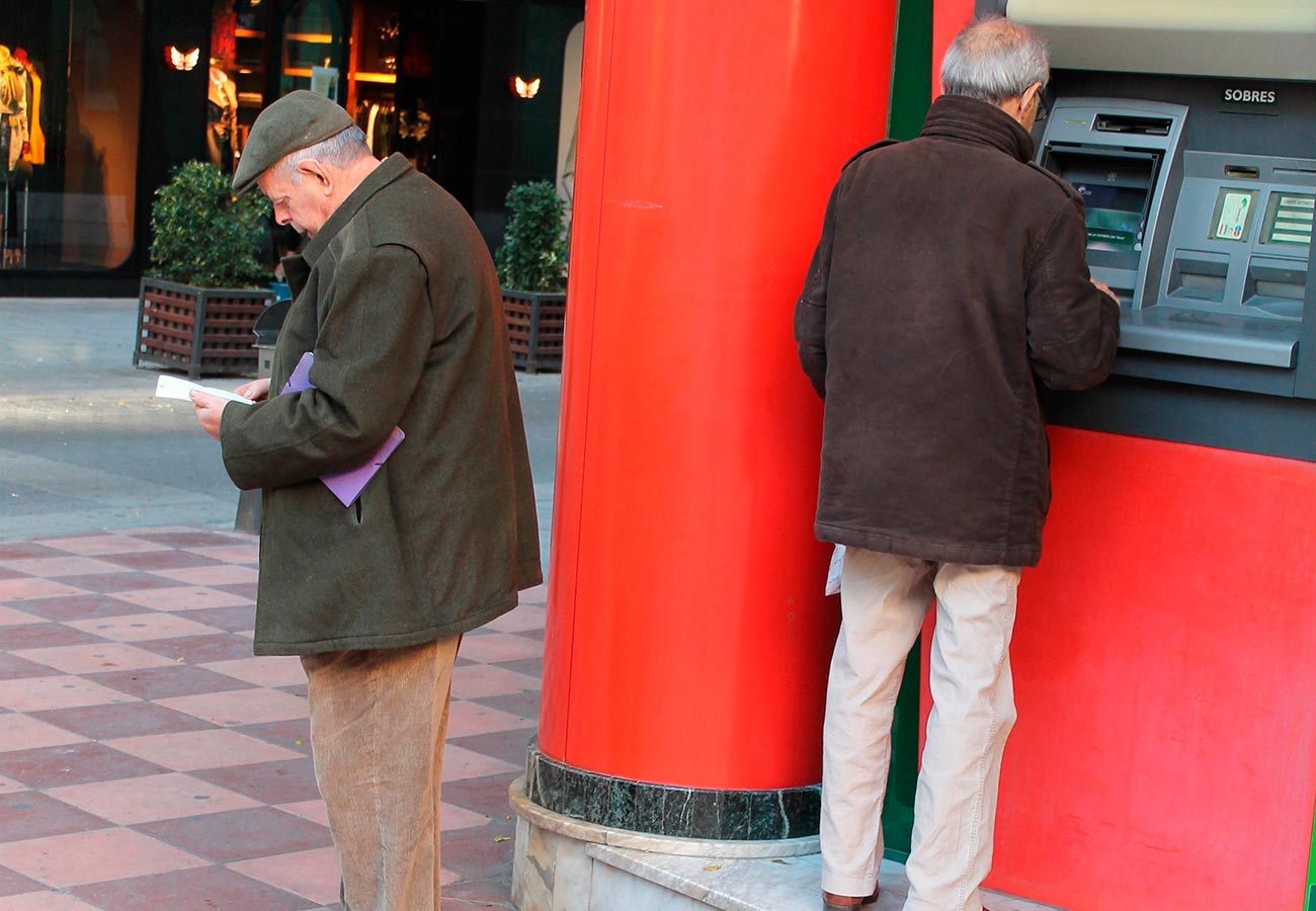 Pago de las pensiones en marzo de 2023: ¿cuál es la fecha de cobro en cada banco?. Foto: EuropaPress