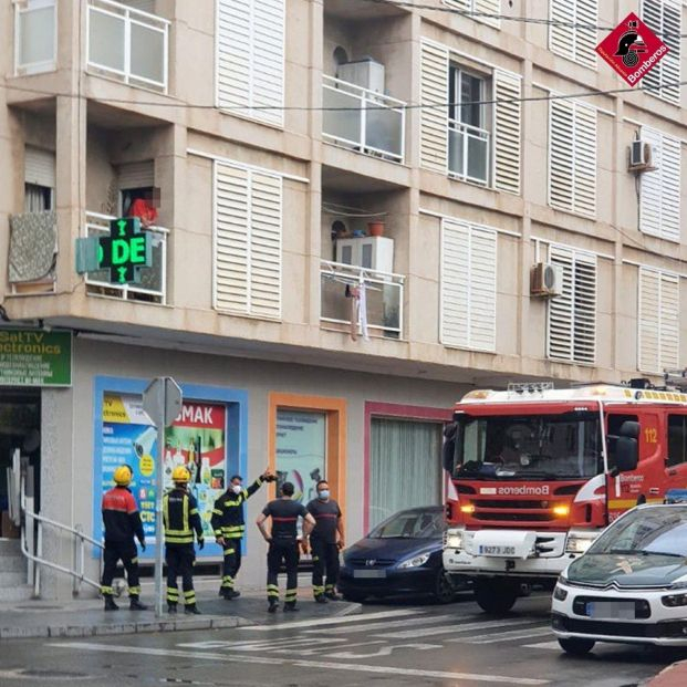 EuropaPress 3326401 bomberos intervienen vivienda torrevieja