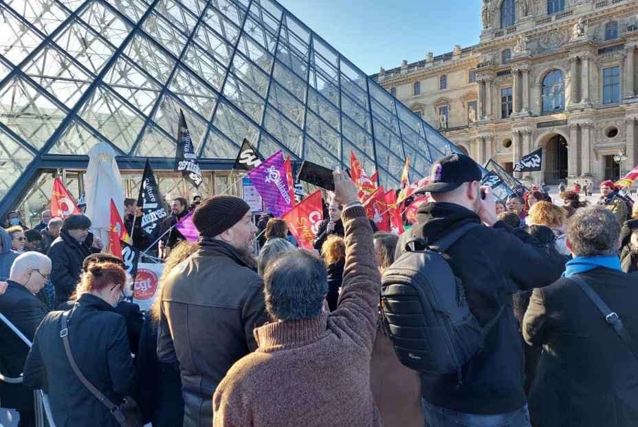 bloqueo louvre huelga pensiones