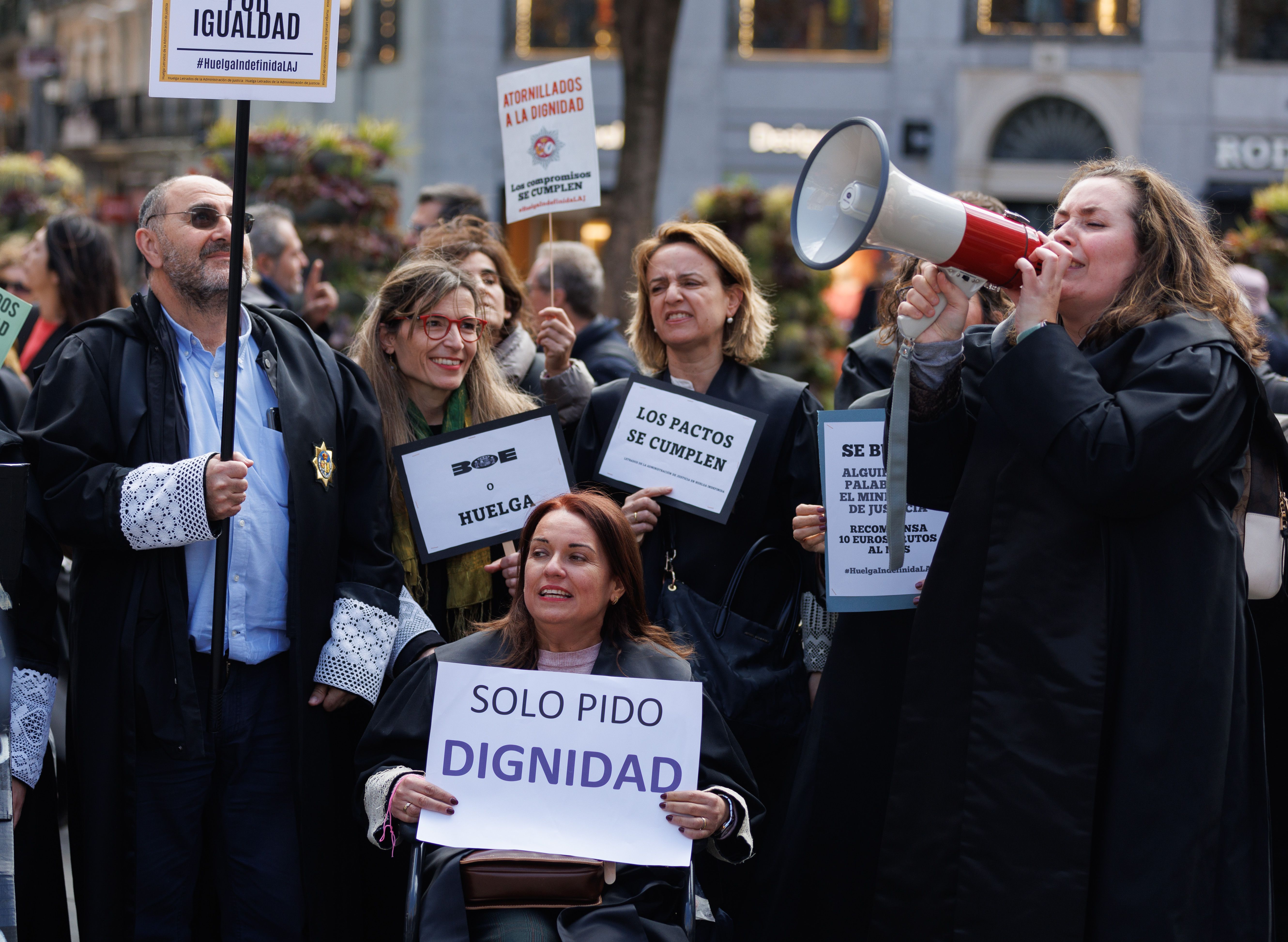 Fin a la huelga de letrados tras más de dos meses con los juzgados colapsados