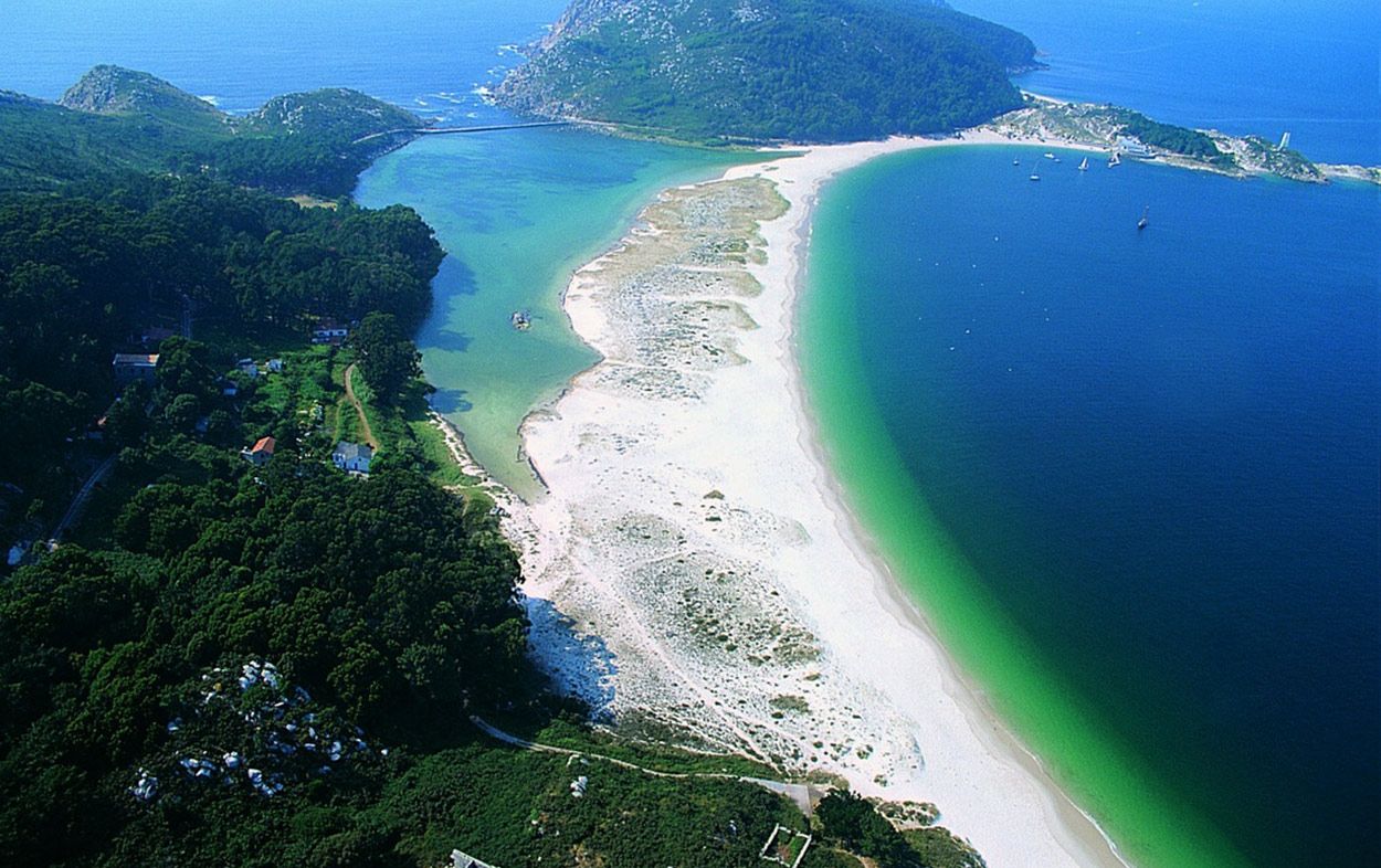 Un recorrido por las Islas Atlánticas de las Rías Baixas gallegas Un recorrido por las Islas Atlánticas de las Rías Baixas gallegas