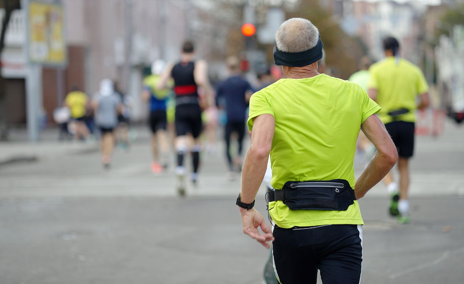 Bate el récord del mundo de maratón para mayores de 90 años: "Cuando corro, me siento libre"