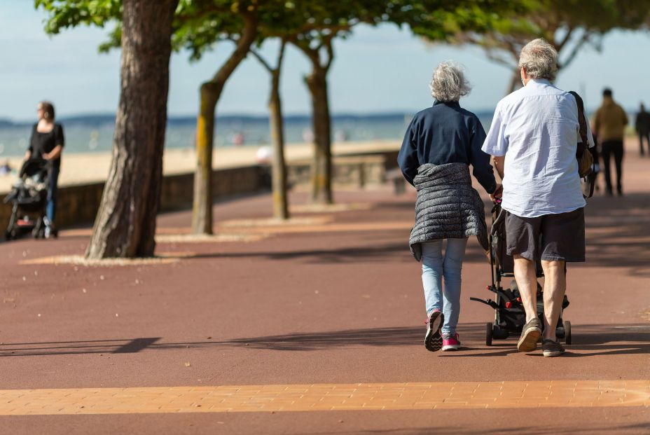 Caminar 8.000 pasos uno o dos días a la semana podría reducir el riesgo de muerte un 15%