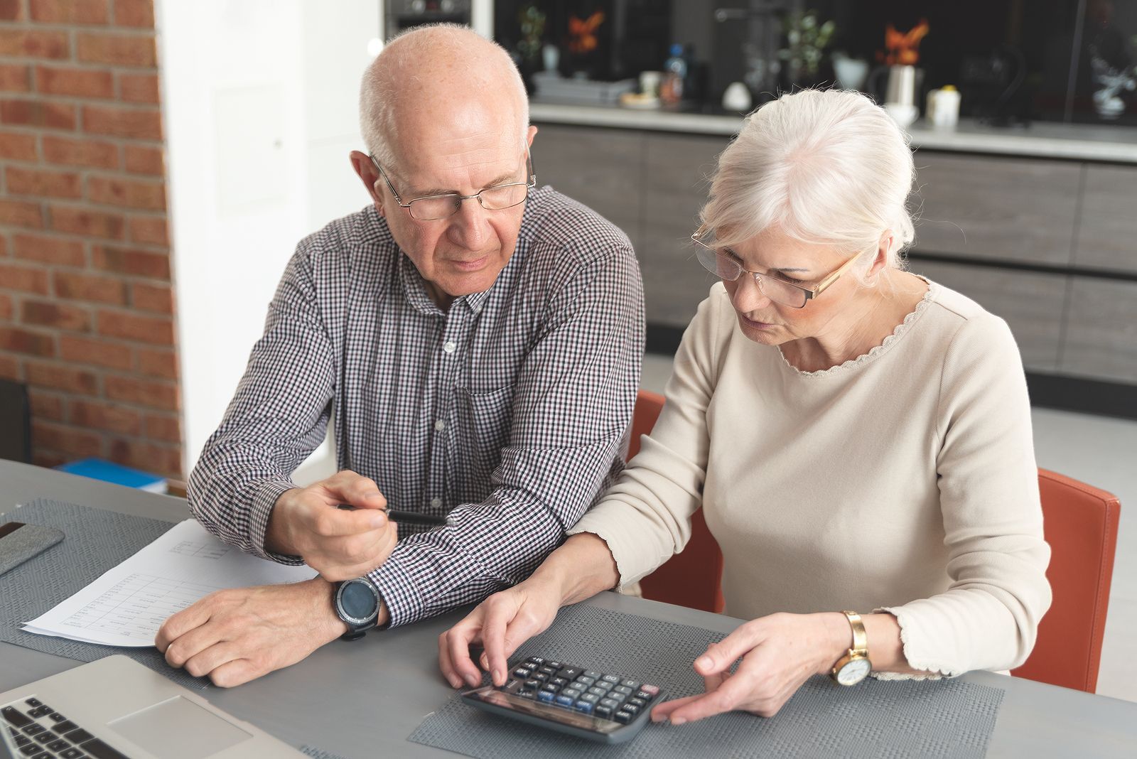 Tarjetas revolving y gastos hipotecarios acaparan la mitad de los litigios con la banca. Foto: bigstock