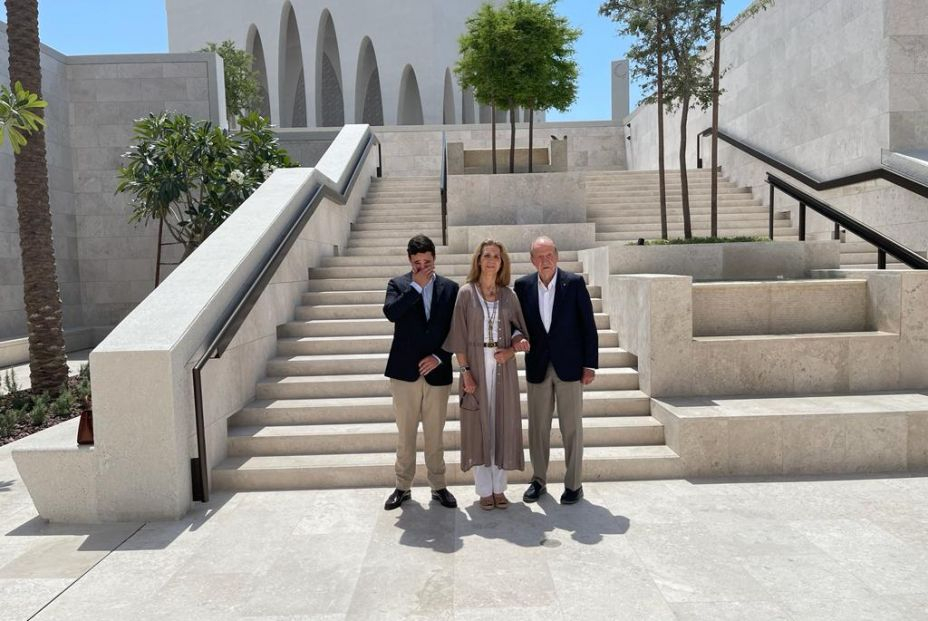 El Rey Juan Carlos, la Infanta Elena y Froilán, juntos en Abu Dabi