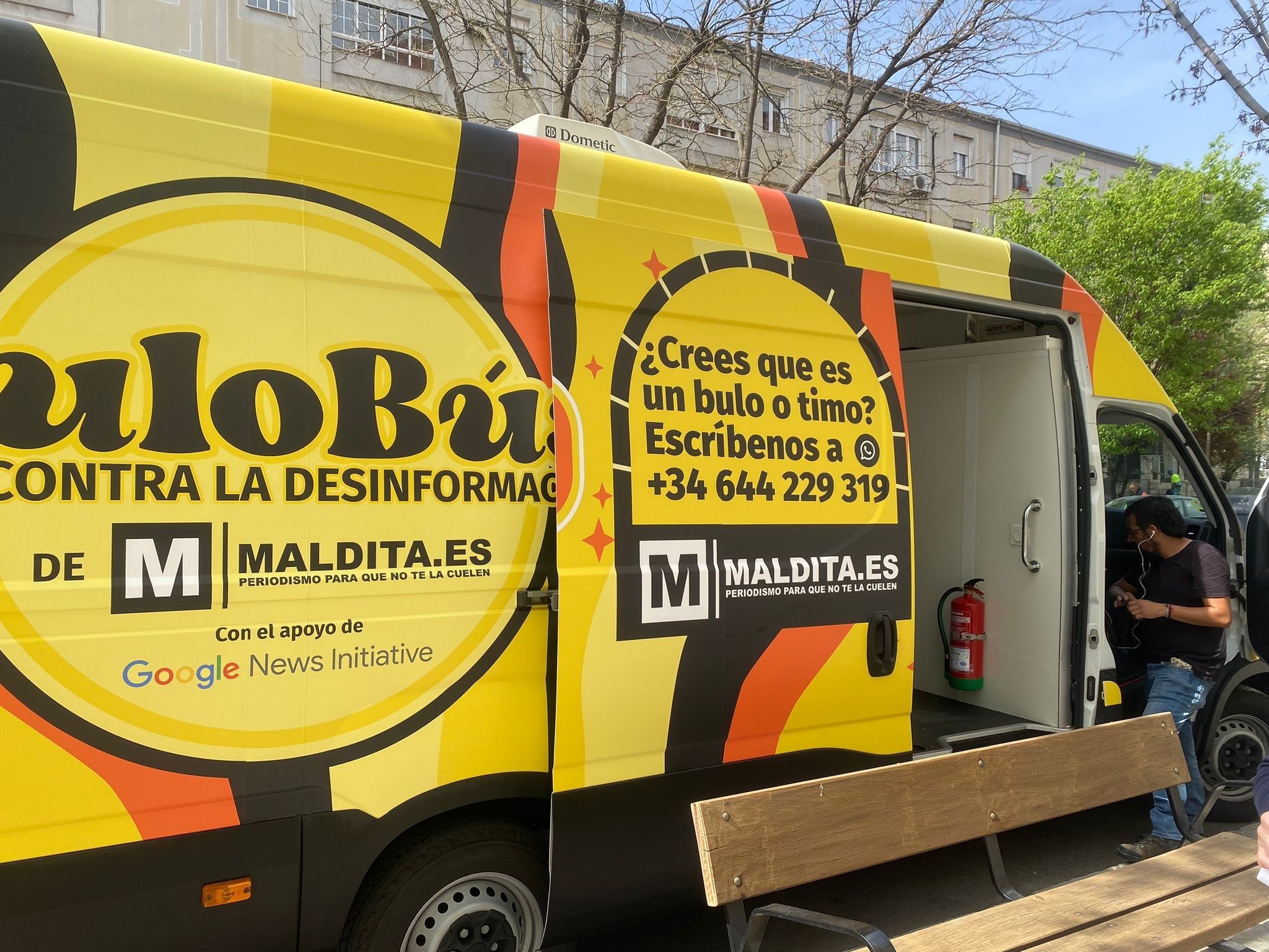 El 'BuloBús' visitará los pueblos de España para ayudar a los mayores contra los timos en Internet