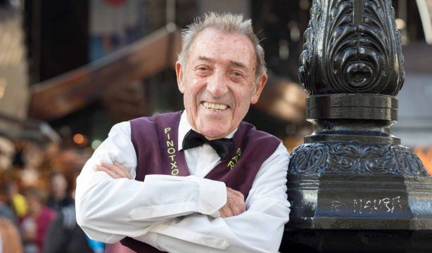 Muere Juanito Bayén, icónico propietario del Pinotxo Bar de La Boqueria. Foto: Europa Press