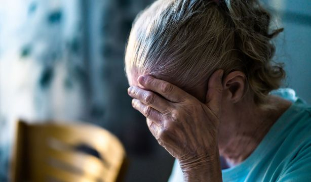 Encuentran el origen del dolor de cabeza y la diarrea asociados al Covid