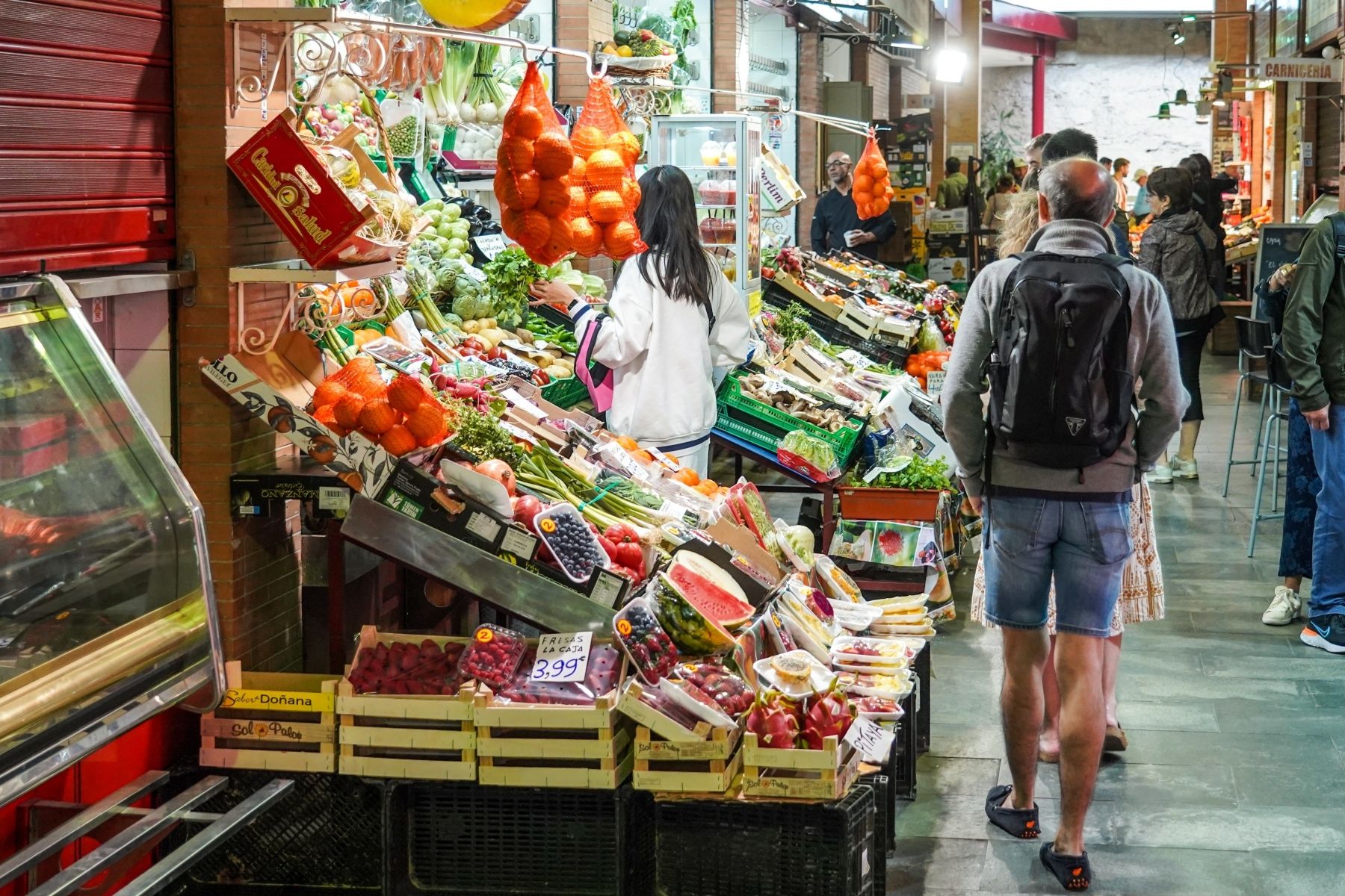 IPC: los alimentos siguen disparados, 16,5% más caros, aunque la inflación baja al 3,3% en marzo
