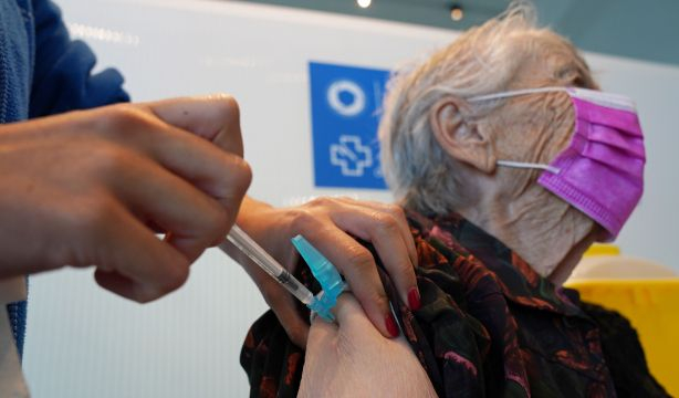 Covid: Europa recomienda seguir vacunándose el próximo invierno