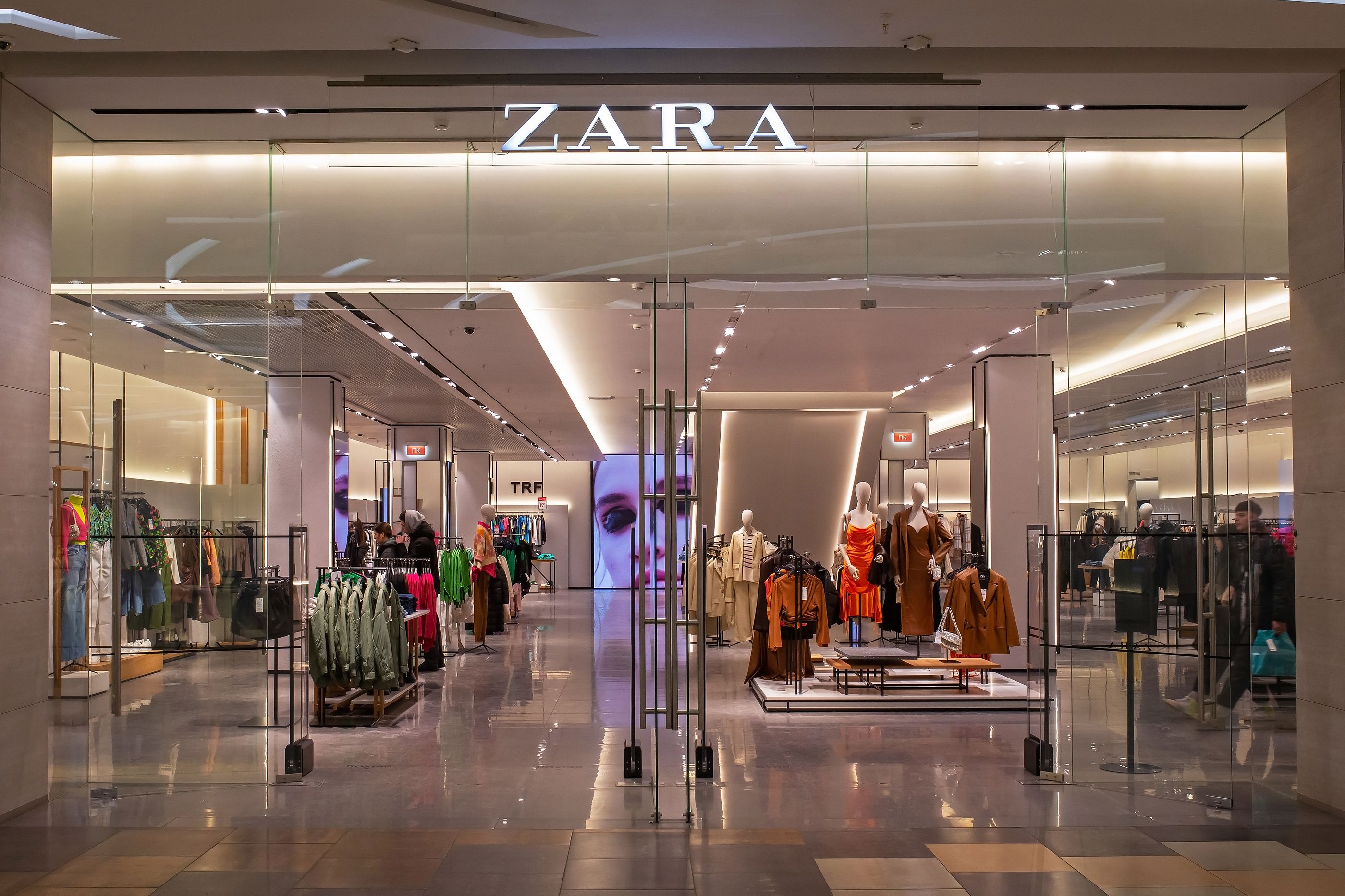 Una dependienta de Zara desvela los trucos para encontrar cualquier producto