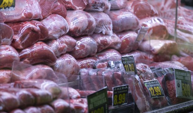 Encuentran bacterias multirresistentes en el 40% de las muestras de carne de los supermercados