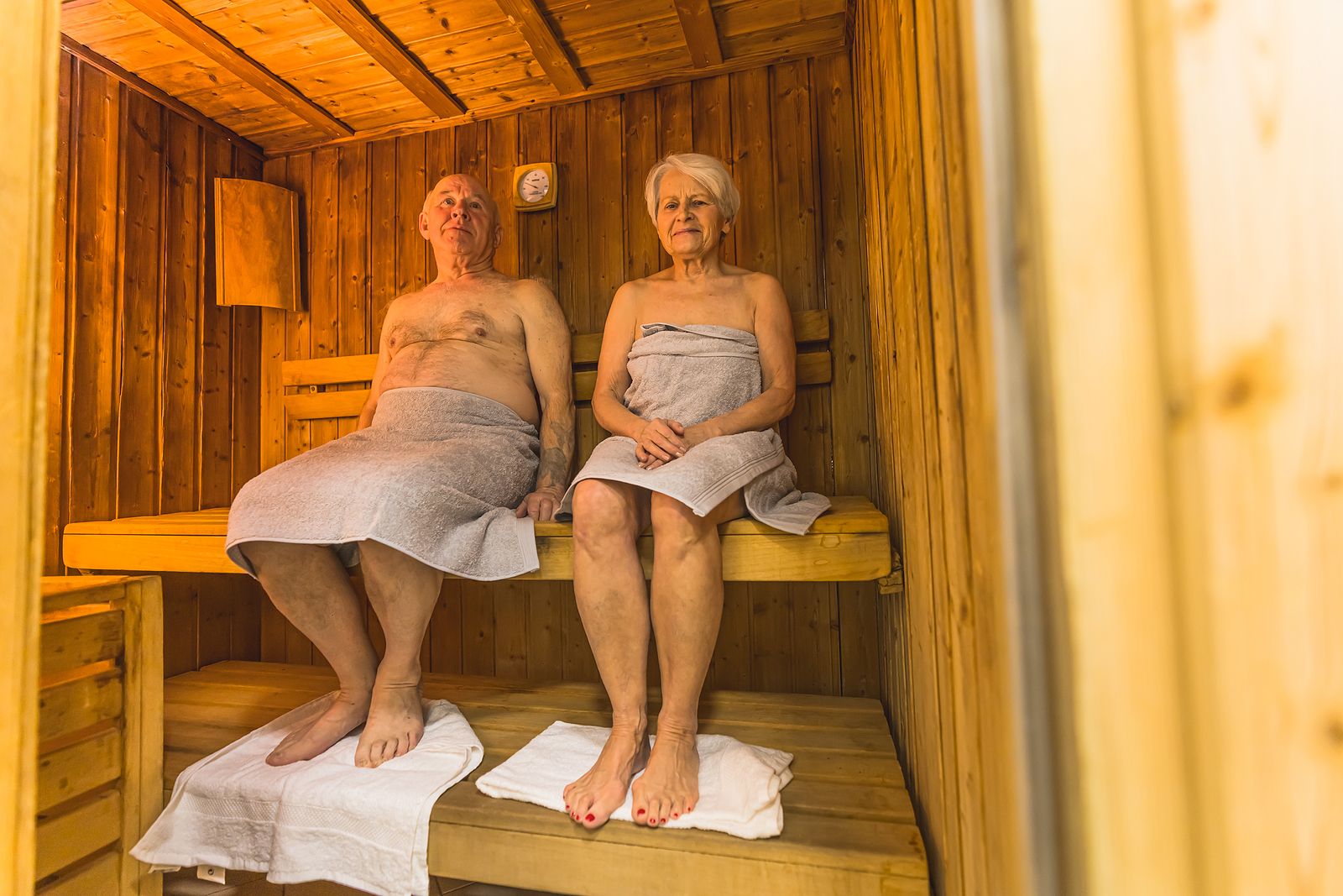 Conoce los 6 beneficios de la sauna en personas mayores