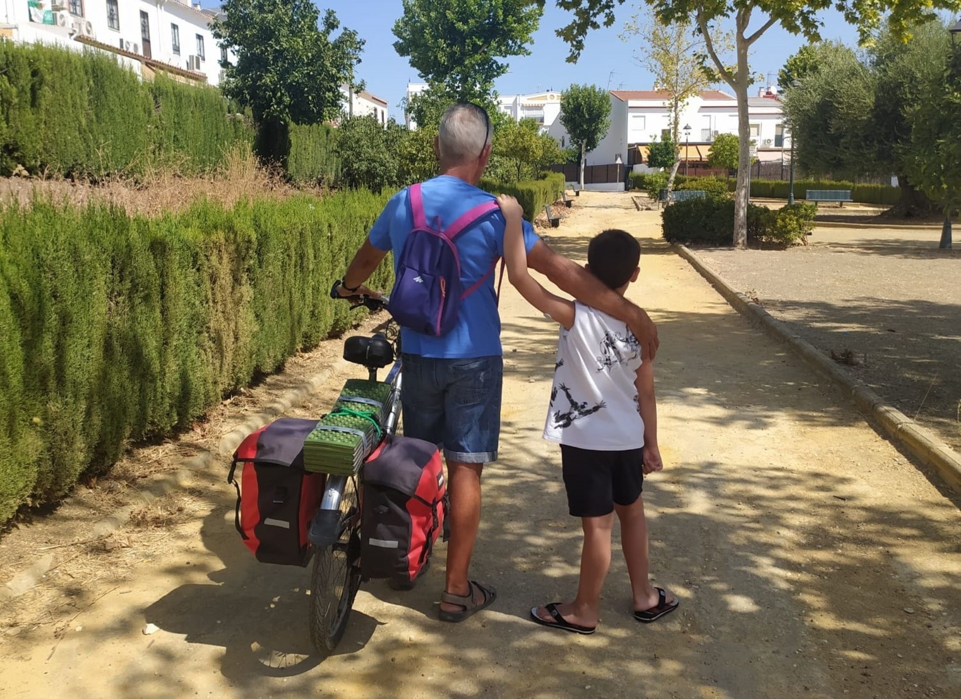 Más de 3.600 km en bicicleta para recaudar fondos para investigar la diabetes de su nieto. Foto: Europa Press