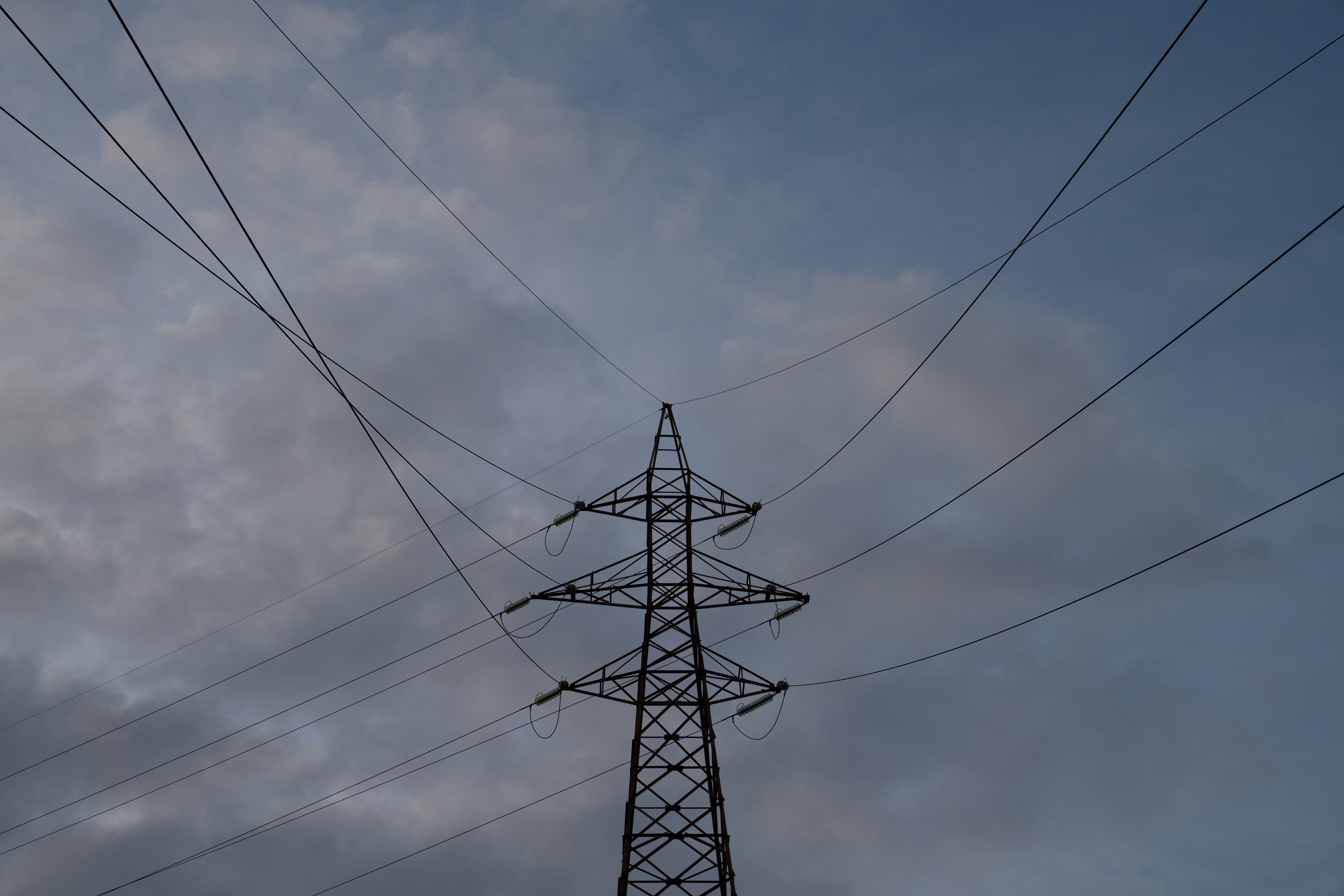 La CNMC investiga a 35 comercializadoras por presunta manipulación del mercado eléctrico