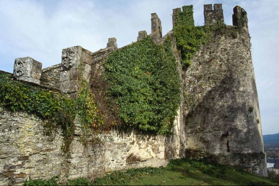 TORRE DE Sarria Foto Wikipedia