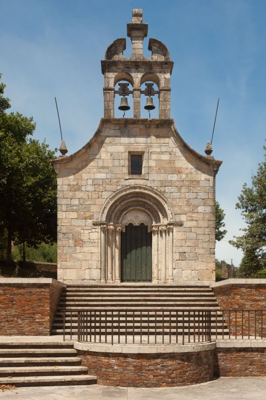 Iglesia de San Pedro de Portomarín. Wikipedia