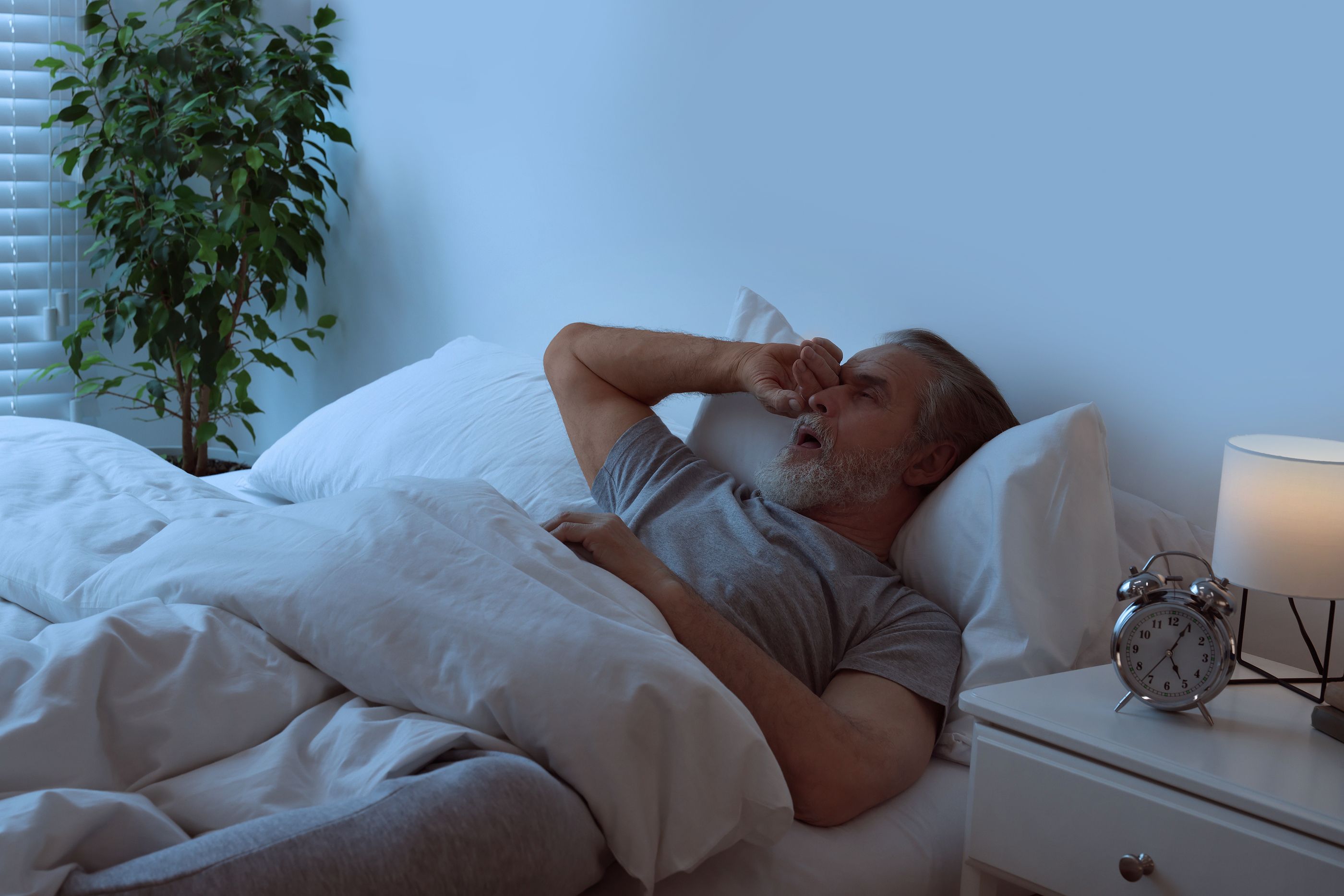 Dormir mal durante la noche puede desencadenar latidos cardíacos irregulares