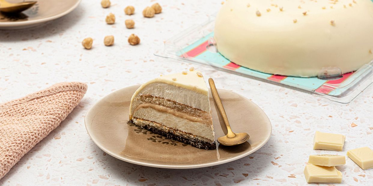 Tarta de Crema de Avellana Blanca