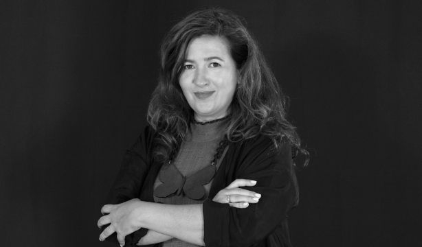 Mónica Moro, publicista: "Muchas empresas tienen prejuicios y no quieren ser 'marcas de viejos'"