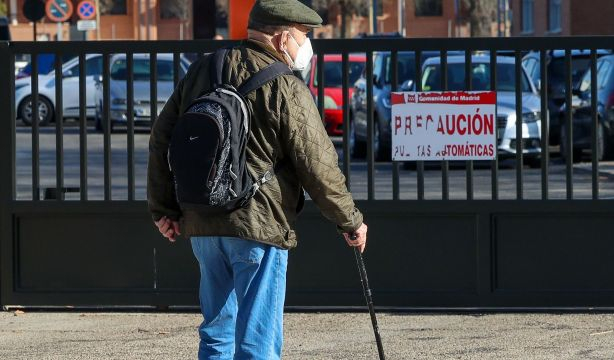 La Comunidad de Madrid defiende que se cobrasen deudas pendientes en residencias durante la pandemia