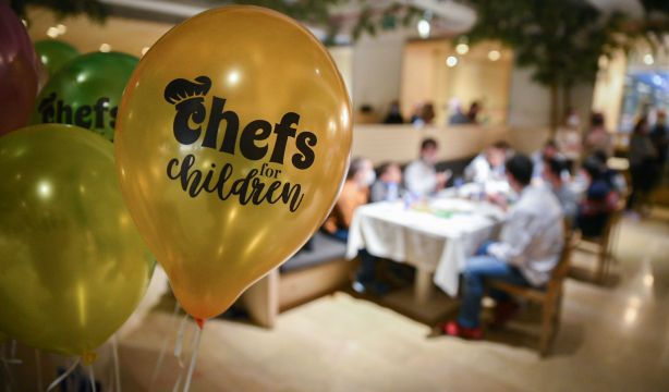 ChefsForChildren reúne a 40 chefs con Estrellas Michelin y 150 niños con enfermedades graves . Europa Press