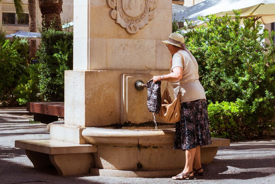 El estrés térmico, el gran peligro para los mayores en esta insólita primera ola de calor del año El estrés térmico, el gran peligro para los mayores en esta insólita primera ola de calor del año