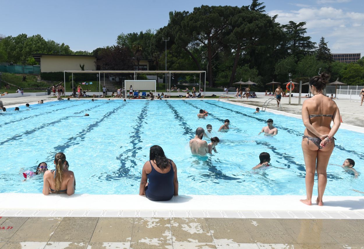 Estas son las 28 piscinas municipales que abrirán este verano en Madrid