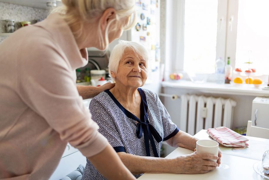 Alzhéimer: fases de la enfermedad y etapas por las que pasa el paciente, el cuidador y la familia