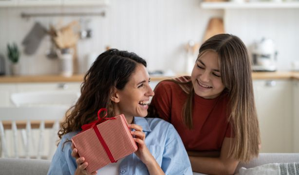 Día de la Madre: cinco regalos tecnológicos con los que acertar. Foto: Bigstock
