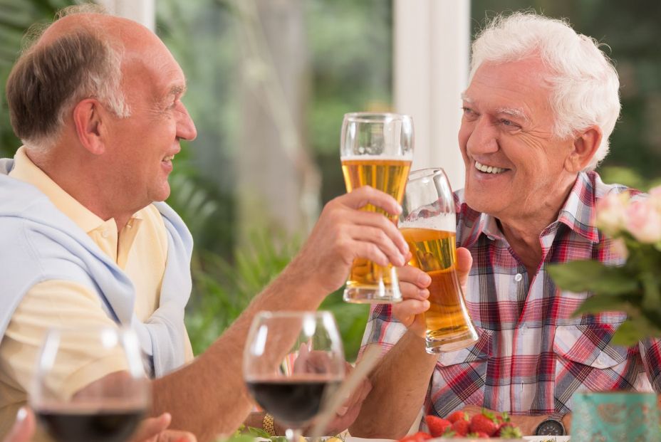 Las saludables propiedades de la cerveza para las personas mayores