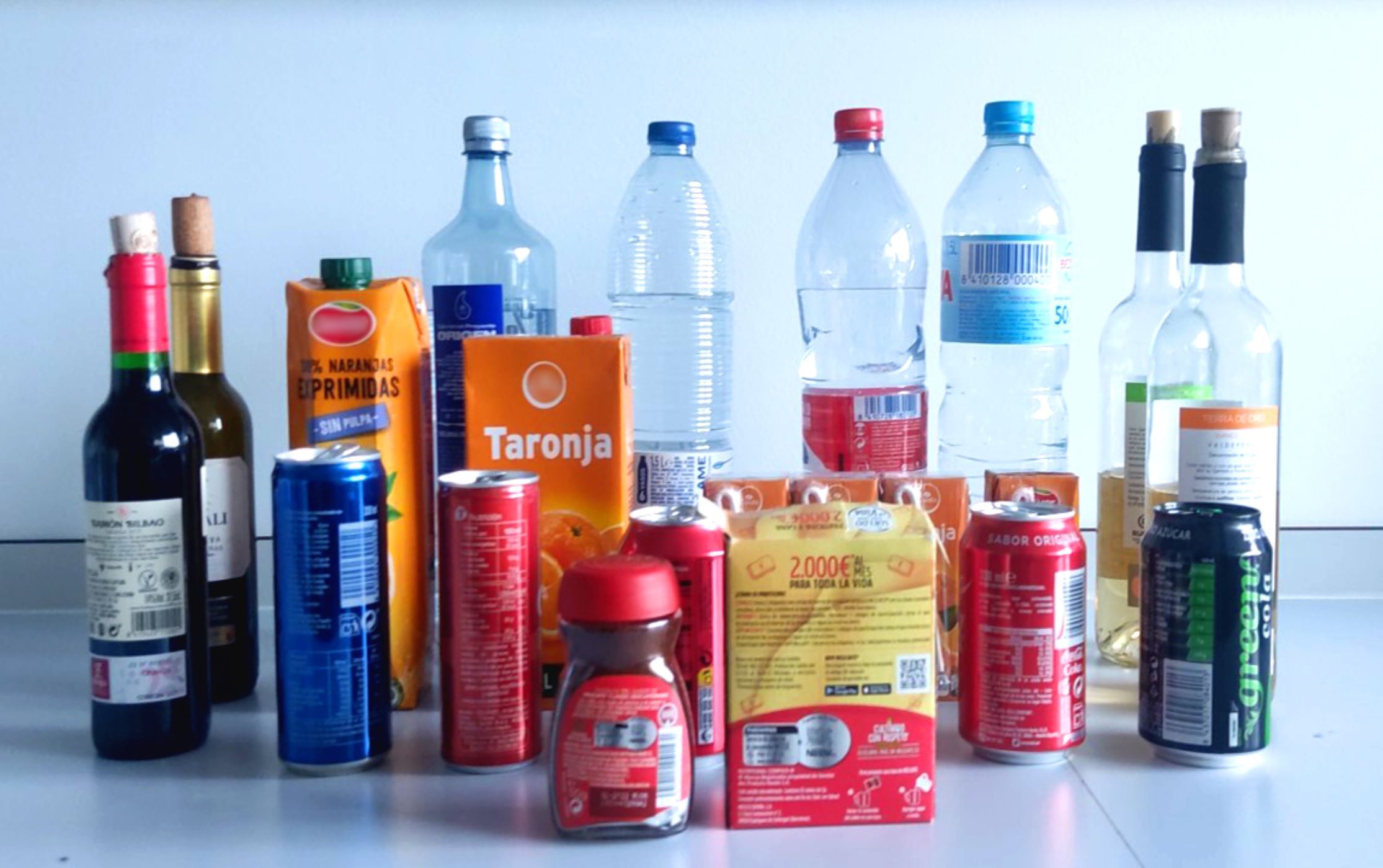 Las bebidas azucaradas tienen 100 veces más plastificantes que el agua según el CSIC