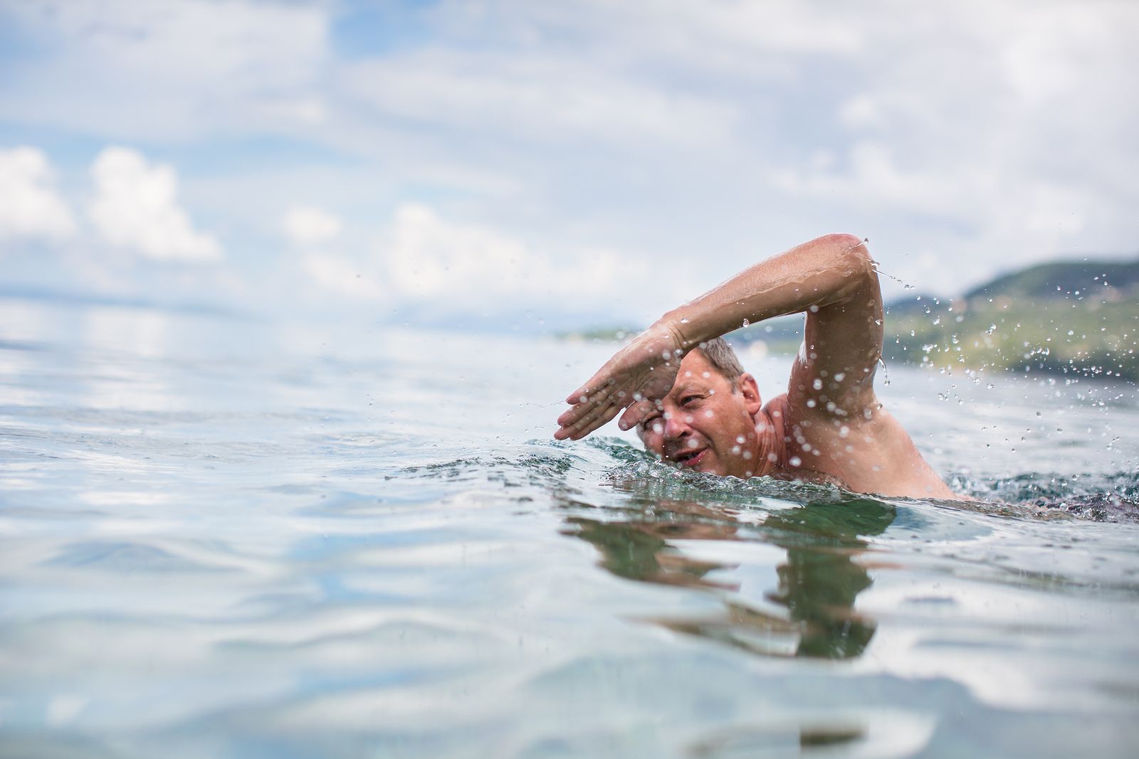 Consejos para practicar natación en el mar sin peligro Consejos para practicar natación en el mar sin peligro