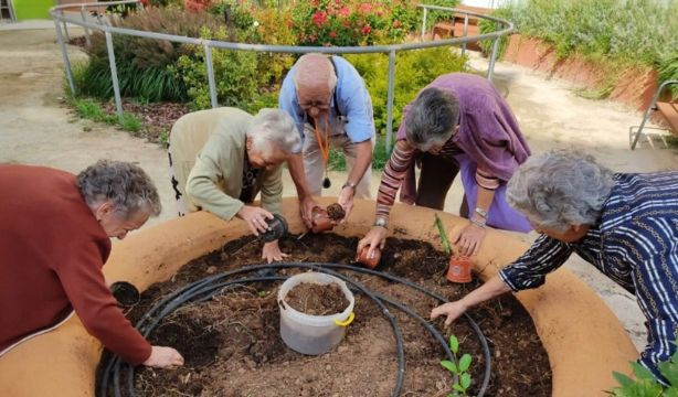 Esta es la primera residencia española en recibir el certificado de 'Jardín terapéutico'