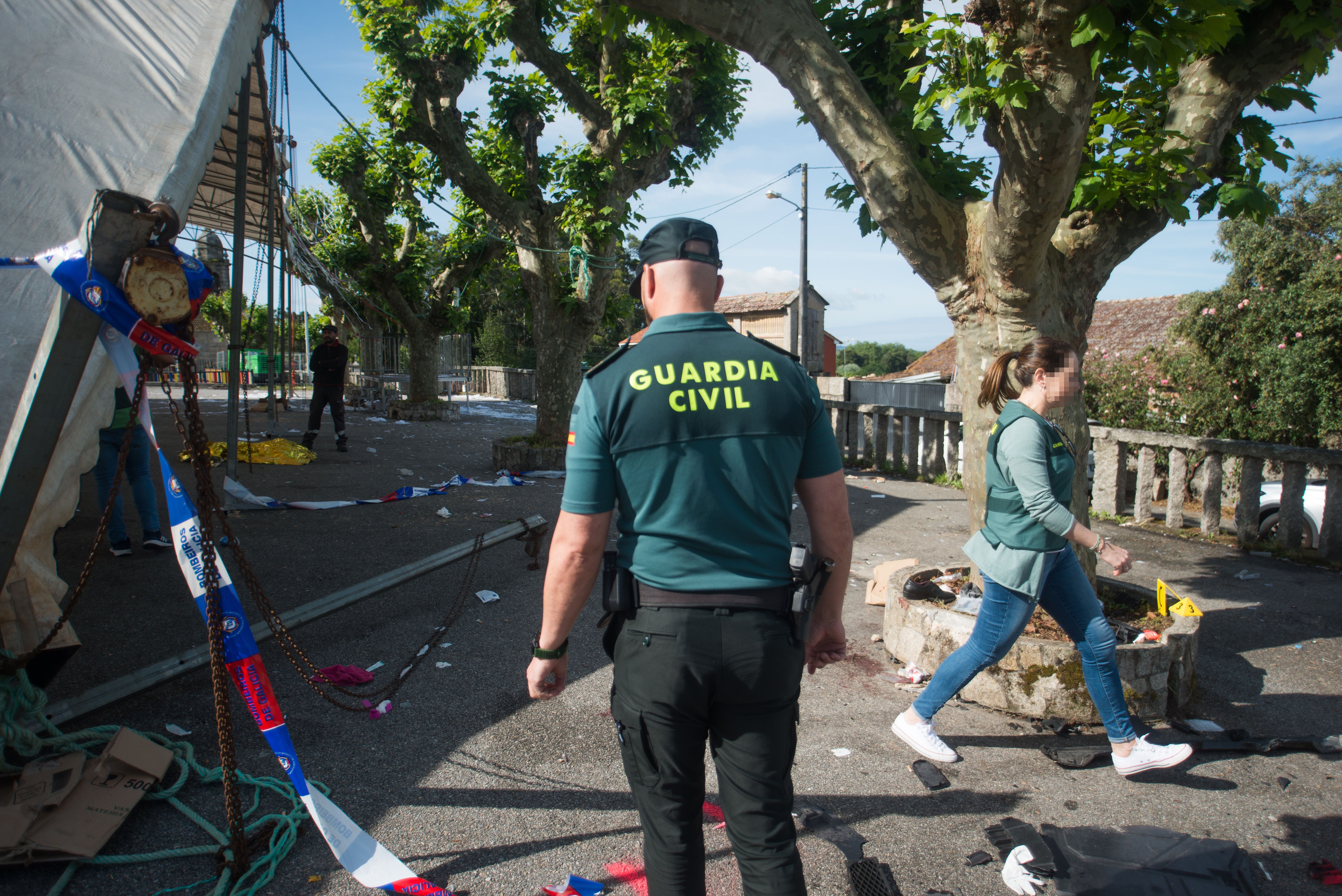  Atropello múltiple en una verbena de Vilanova de Arousa: un menor grave y 18 heridos