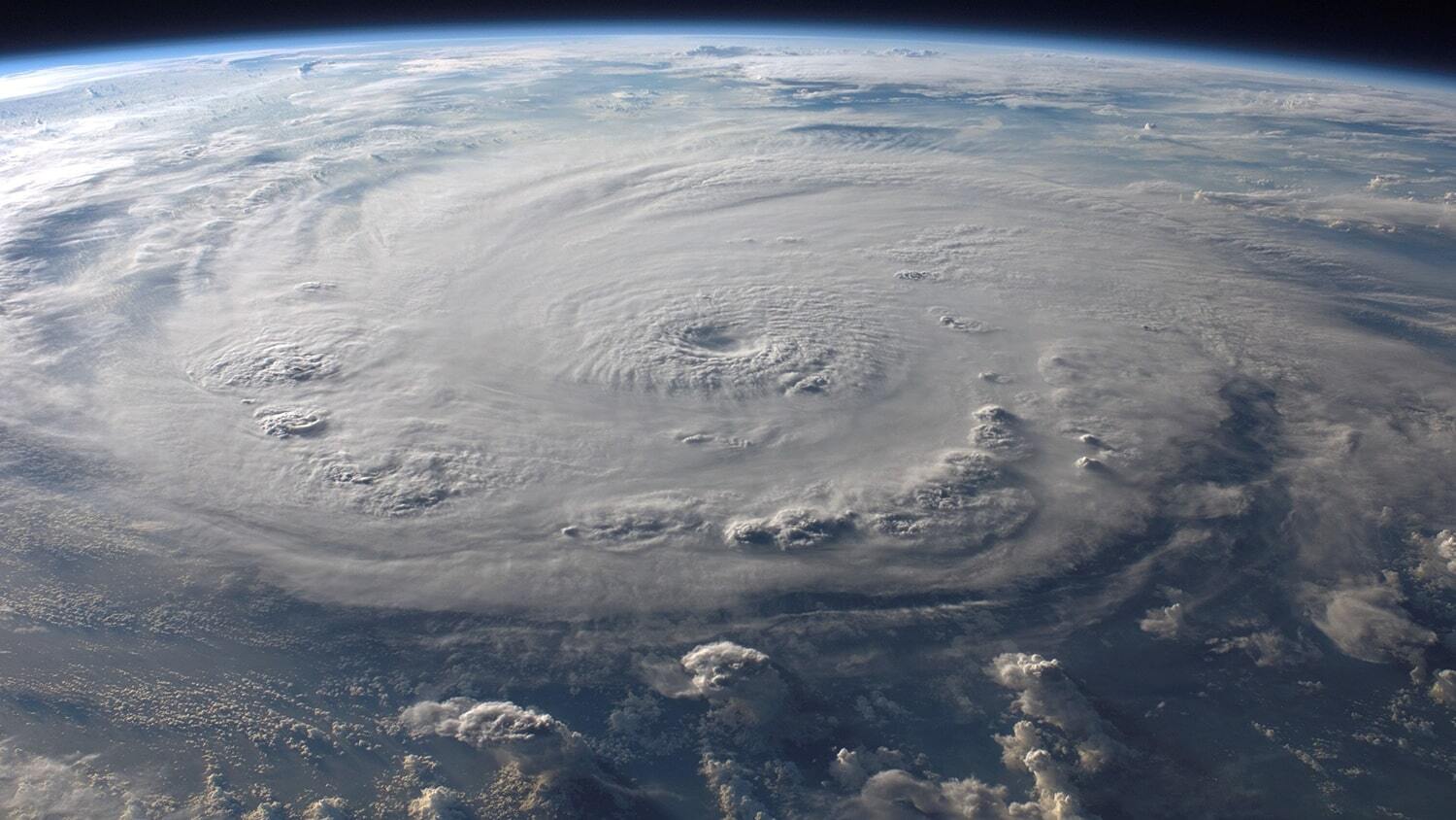 La NASA empieza a desplegar satélites cazadores de huracanes