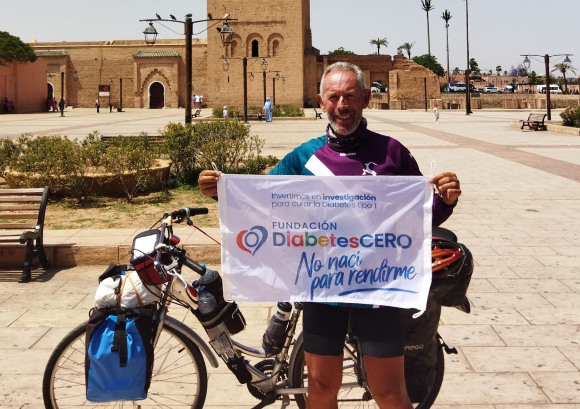Francisco, el jubilado que viaja a Dakar en bici por la diabetes de su nieto: "Pido solidaridad"