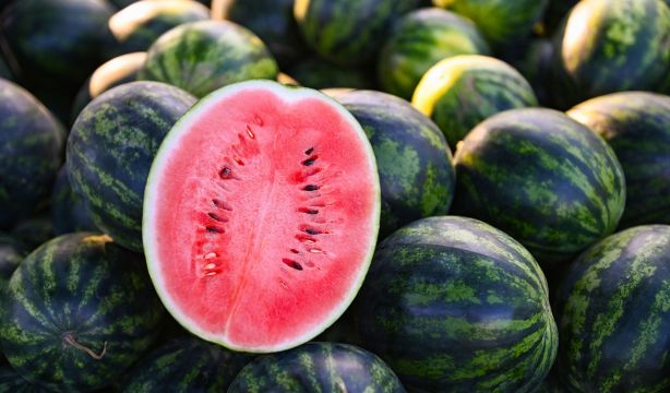 La ciencia desvela nuevos beneficios de comer sandía