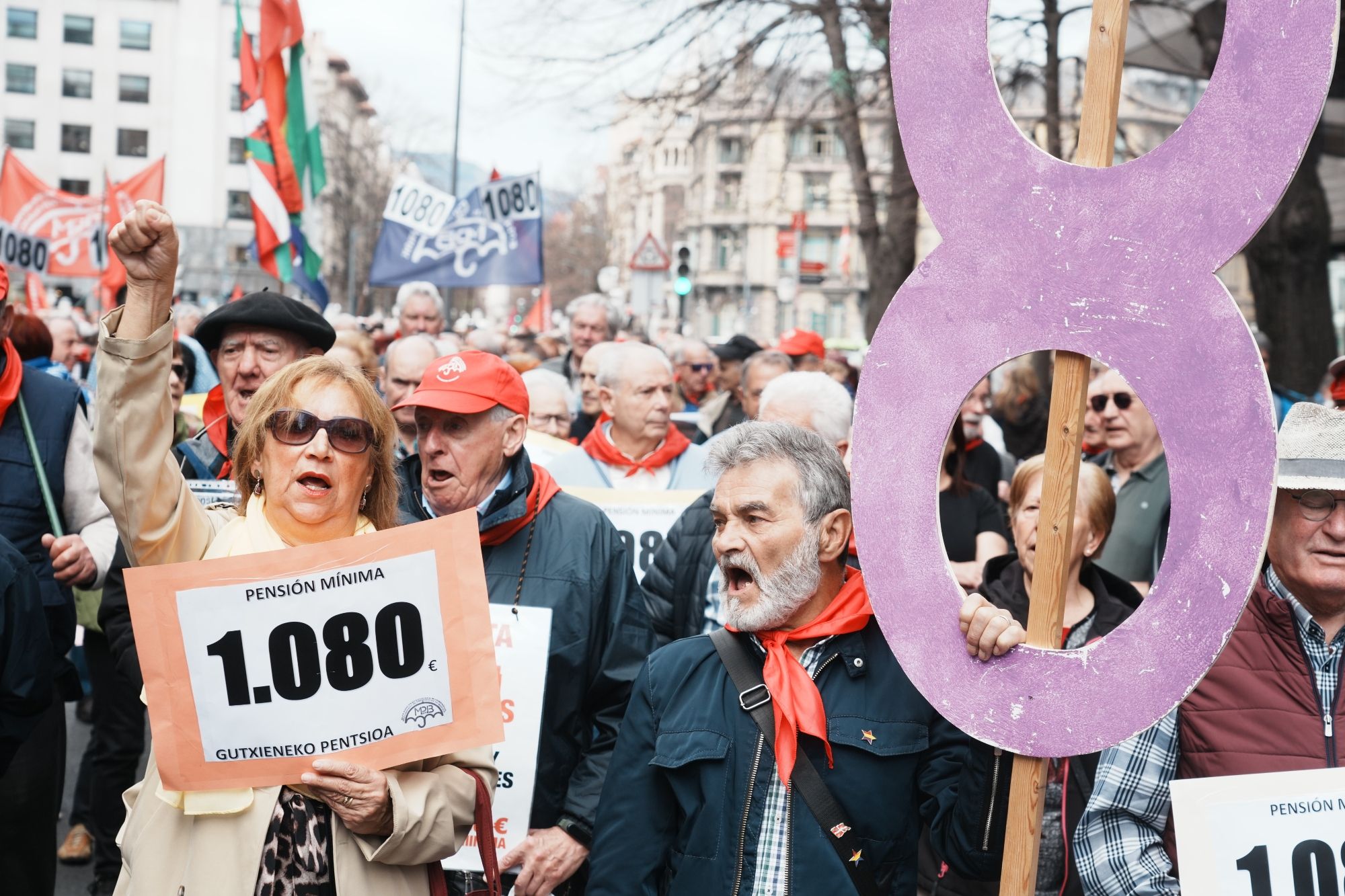 Pensionistas vascos marcharán el lunes 22 de mayo a pie, desde Bilbao y Bergara hasta Vitoria, por la pensión mínima