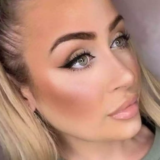 Paola, la joven de 25 años que murió cuando estaba a punto de casarse: "Maldito día" (Foto: Instagram Paola Criado) Paola, la joven de 25 años que murió cuando estaba a punto de casarse: "Maldito día" (Foto: Instagram Paola Criado)