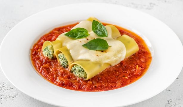 Así tienes que cocinar las placas de canelones para que no se rompan