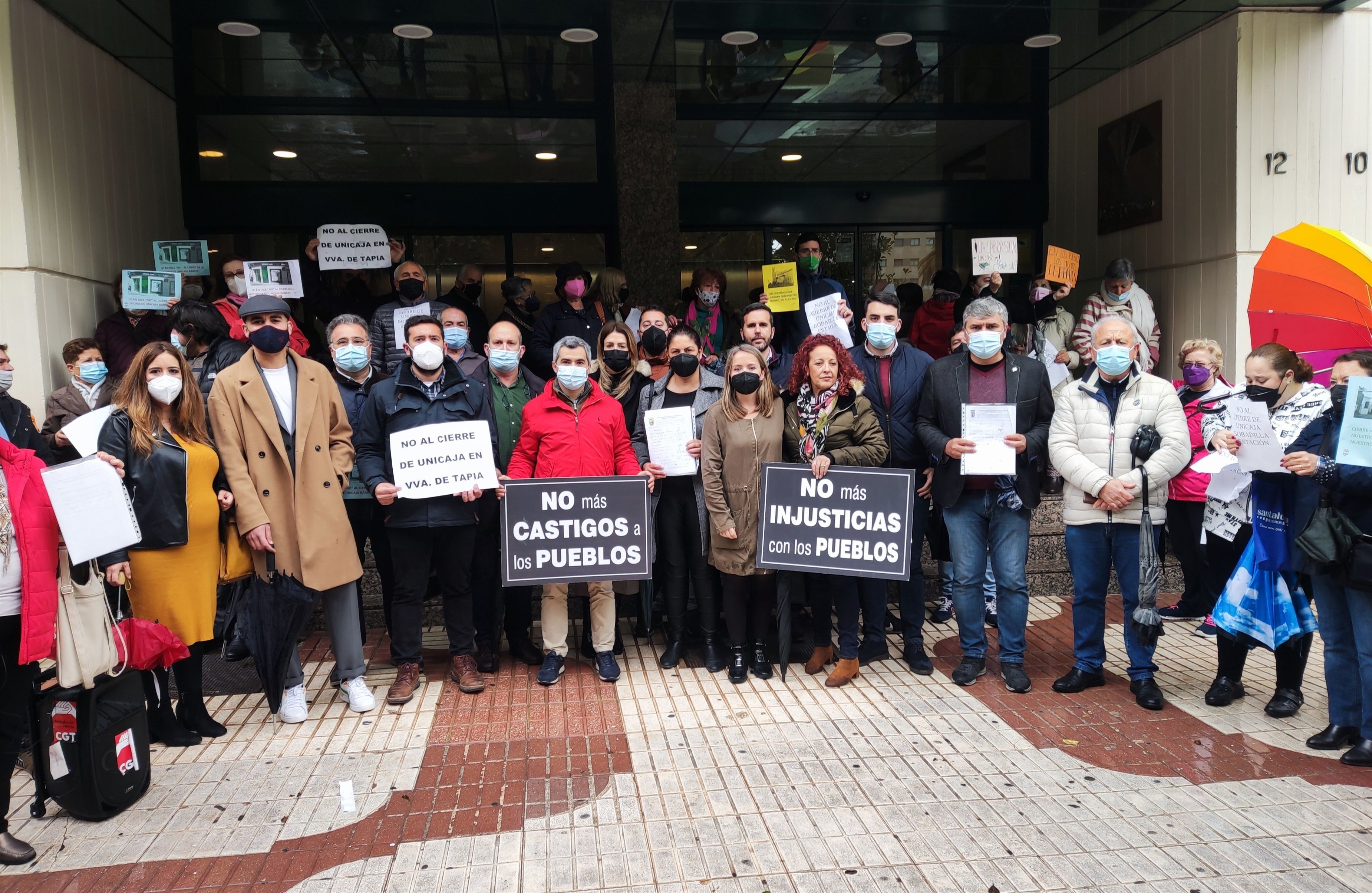 Unicaja ha cerrado casi 500 oficinas, dejando territorios sin entidad bancaria. Foto: EuropaPress 