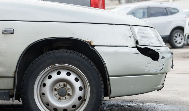 ¿Qué hay que hacer para dar de baja a un vehículo?