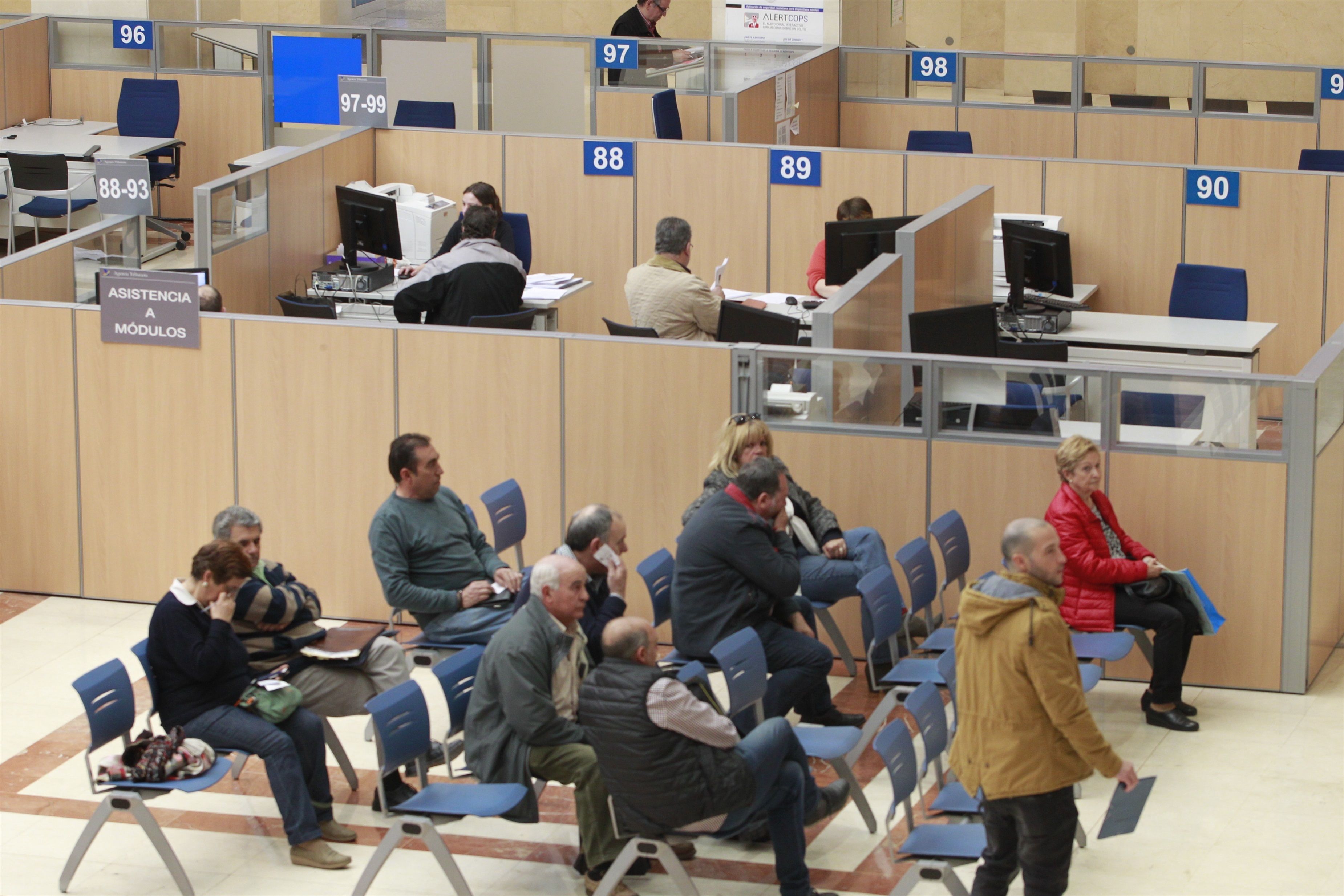 Renta 2022-2023: desde el jueves ya se puede pedir cita previa para la atención presencial Foto: Europa Press