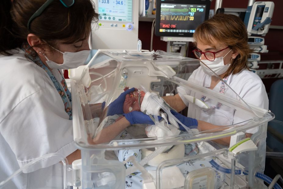 Nace el primer bebé de España gestado tras un trasplante de útero: "Es un milagro de la ciencia"